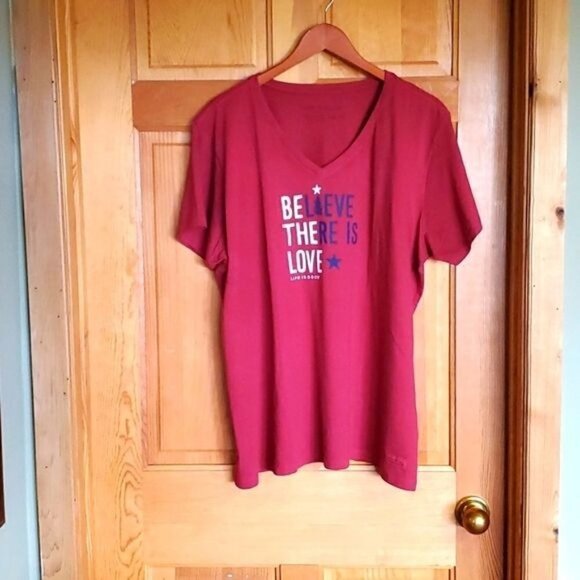 Life is Good Crusher Tee Graphic "Be The Love" V-neck SS Sz L T-shirt - Picture 1 of 10
